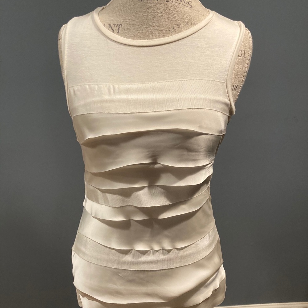 NWOT Ann Taylor white sleeveless blouse size XS